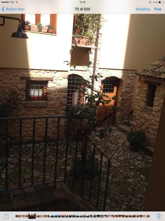 Bed And Breakfast Mblò Fondi Exterior foto