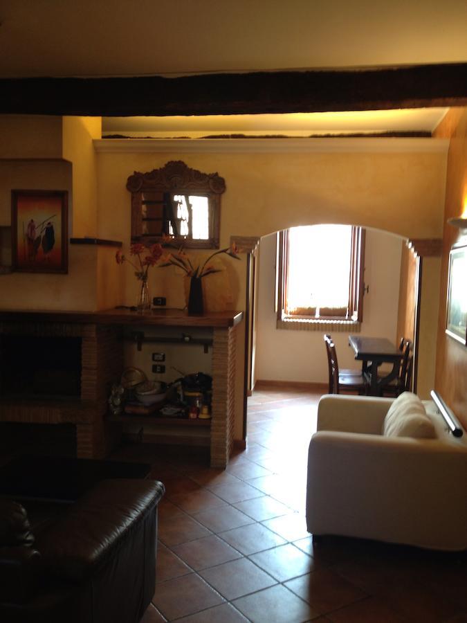 Bed And Breakfast Mblò Fondi Quarto foto